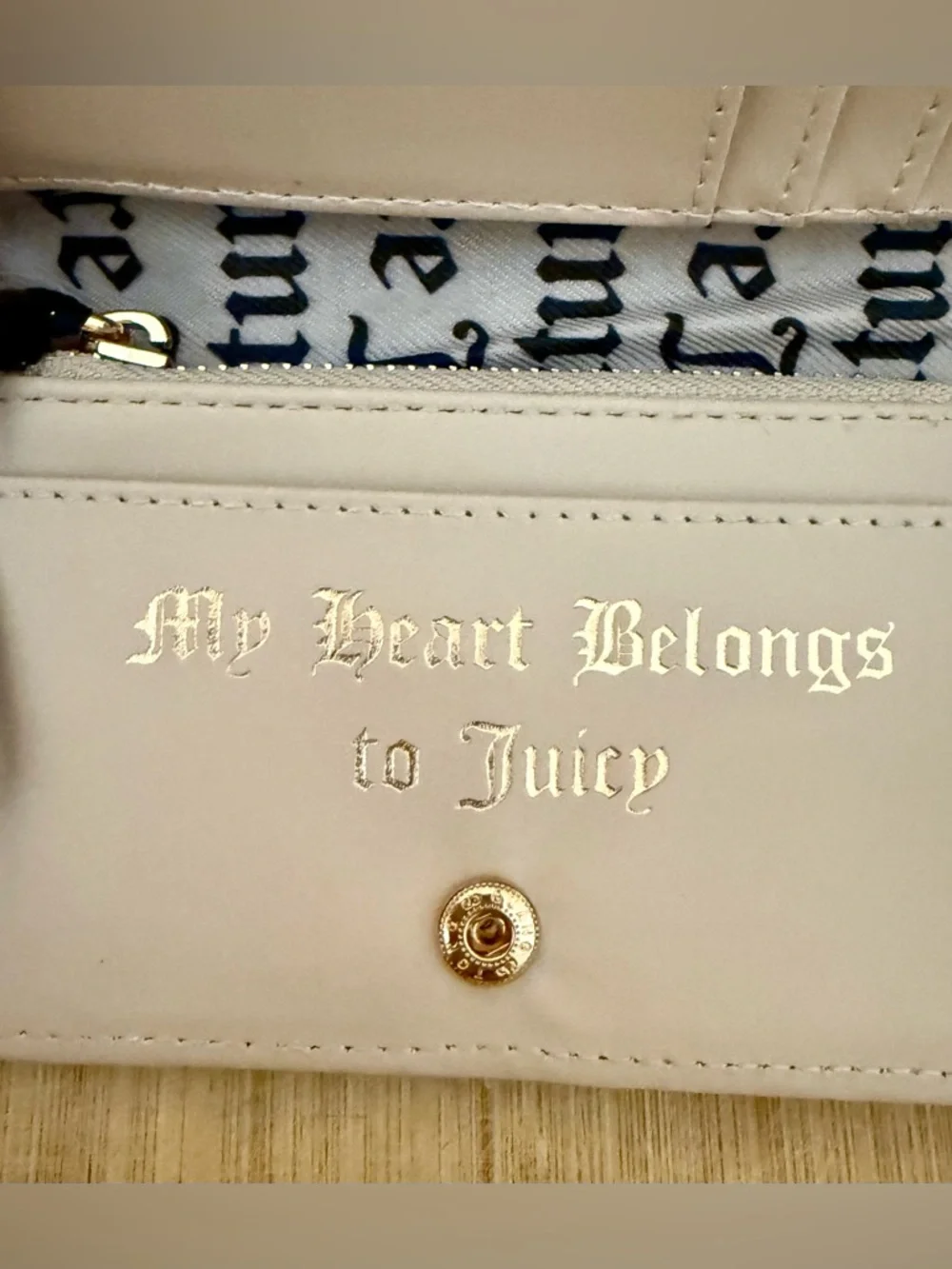 Juicy Couture Light Pink Crystal-Embellished Wallet - Picture 4 of 9